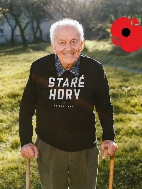Crewneck STARÉ HORY x Vladimír Strmeň / Slovakia